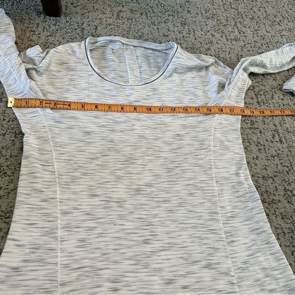 Lululemon Space Dye Gray Meant To Move Long Sleeve Athletic Top Size 6 - Picture 11 of 12